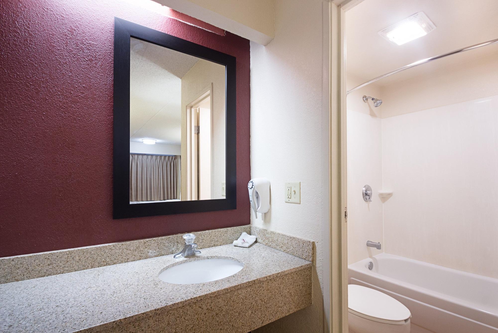 Red Roof Inn Madison, Wi Bagian luar foto